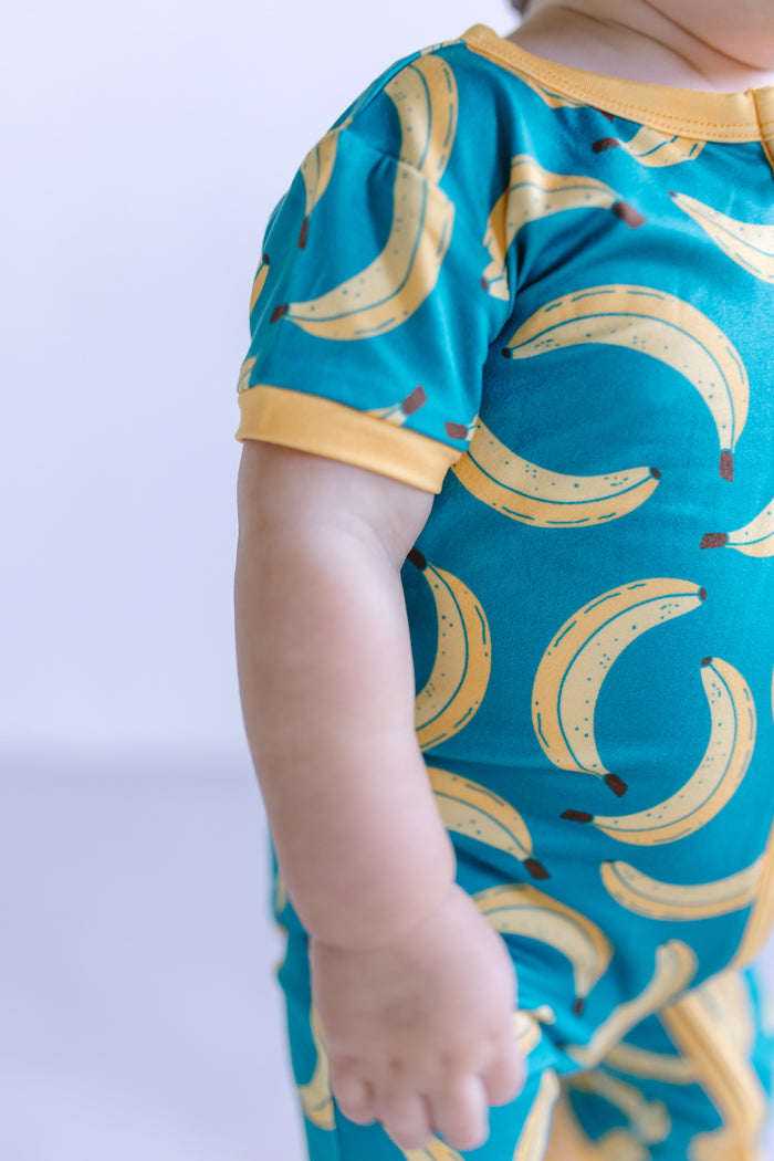 BANANAS | SHORT SLEEVE ZIPPER ONE PIECE