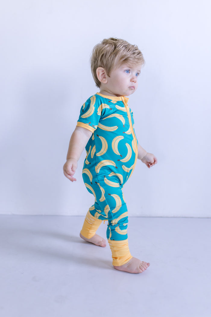 BANANAS | SHORT SLEEVE ZIPPER ONE PIECE