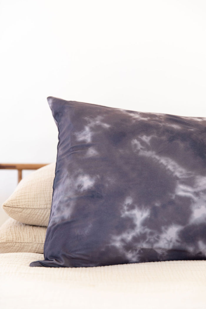 BLACK + CHARCOAL TIE DYE | PILLOW CASE