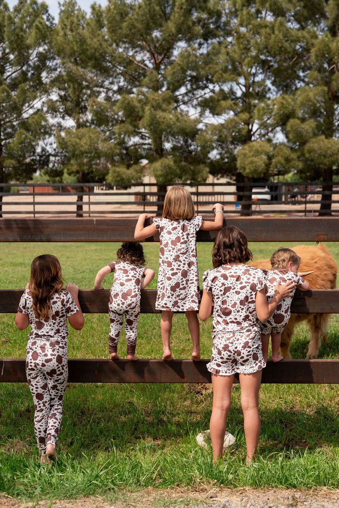 BROWN CATTLE | RUFFLE SHORT SET