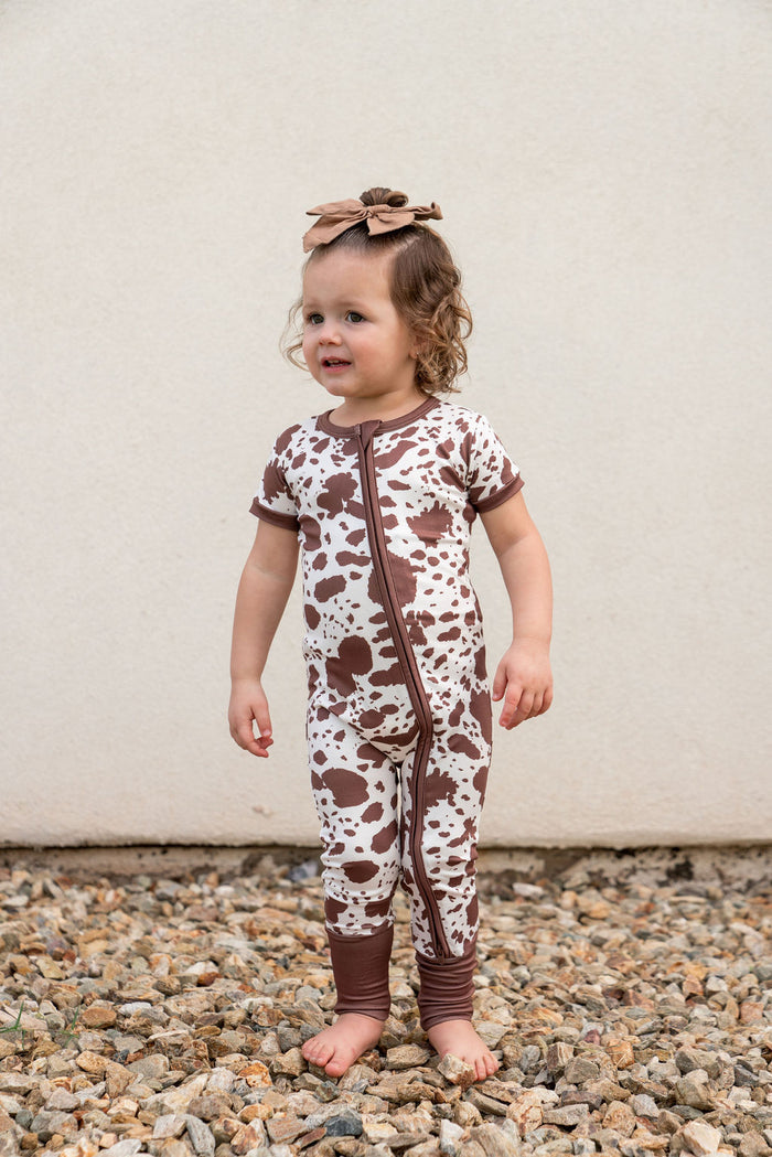 BROWN CATTLE | SHORT SLEEVE ZIPPER ONE PIECE