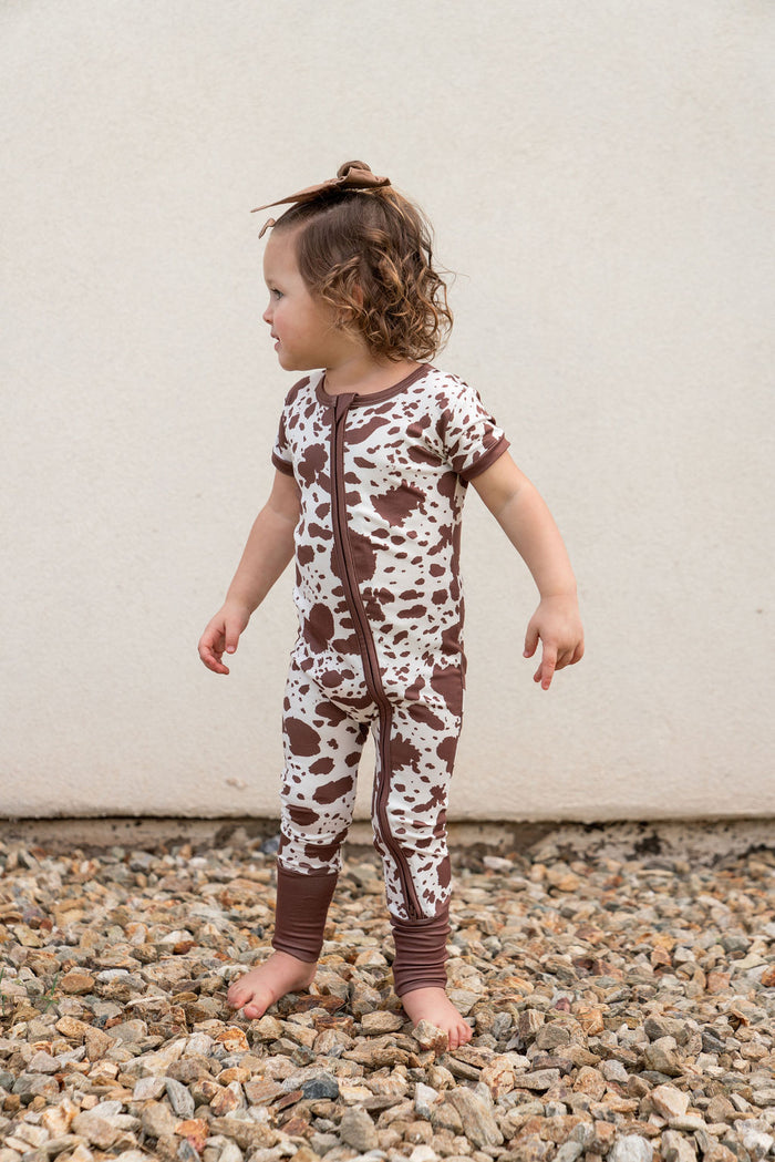 BROWN CATTLE | SHORT SLEEVE ZIPPER ONE PIECE
