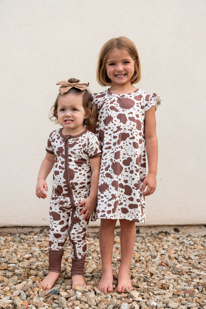 BROWN CATTLE | SHORT SLEEVE ZIPPER ONE PIECE