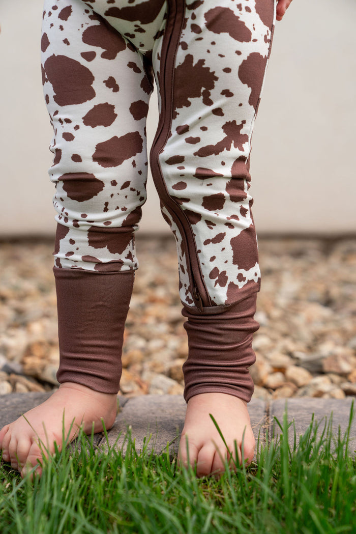 BROWN CATTLE | SHORT SLEEVE ZIPPER ONE PIECE