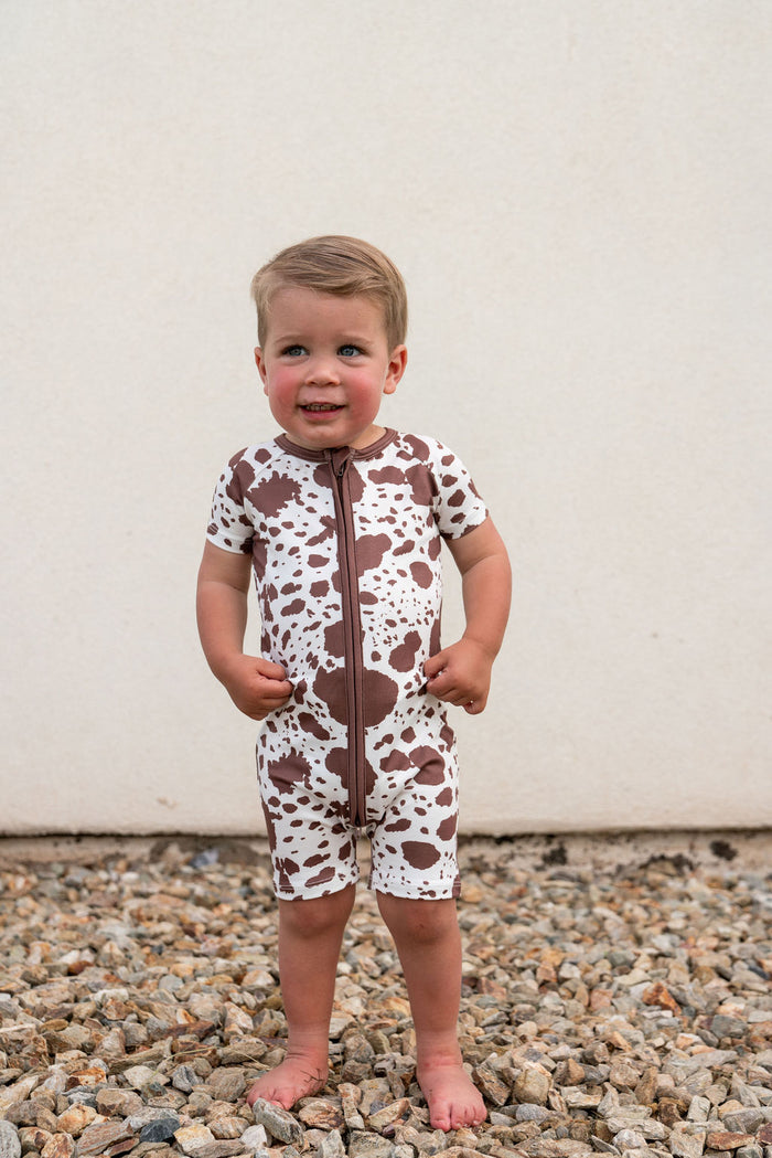 BROWN CATTLE | SHORT ZIPPER ONE PIECE
