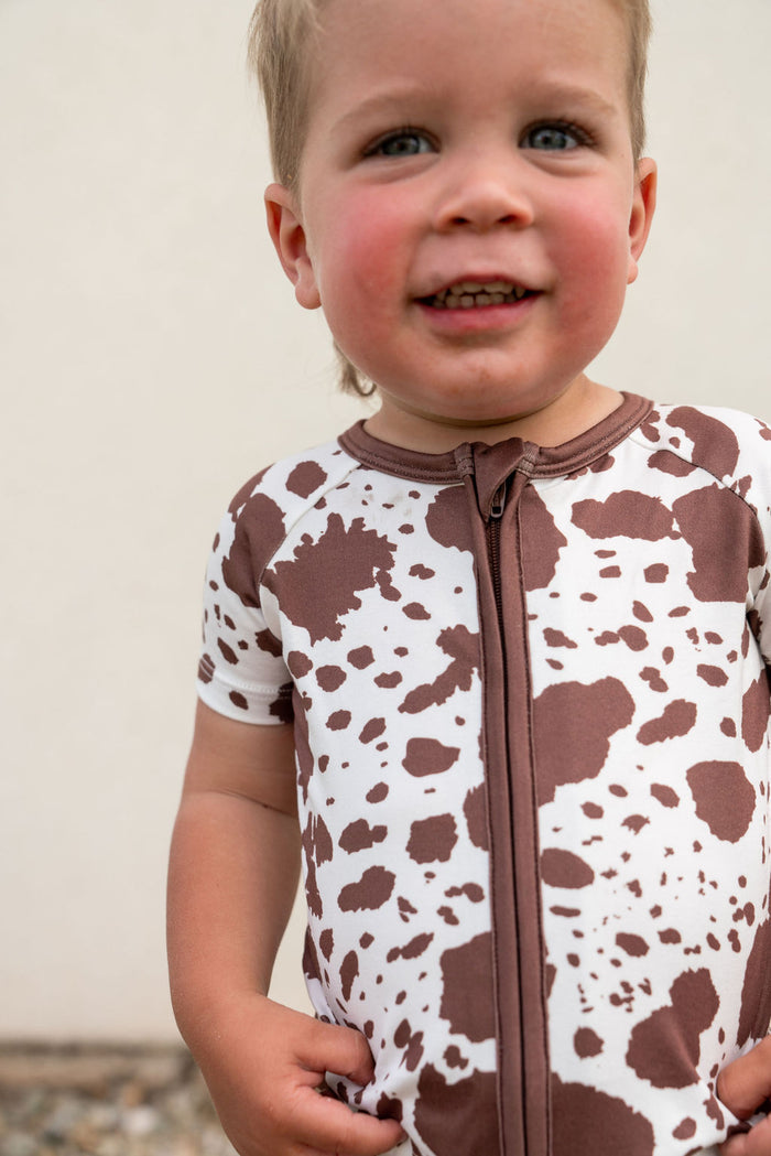 BROWN CATTLE | SHORT ZIPPER ONE PIECE