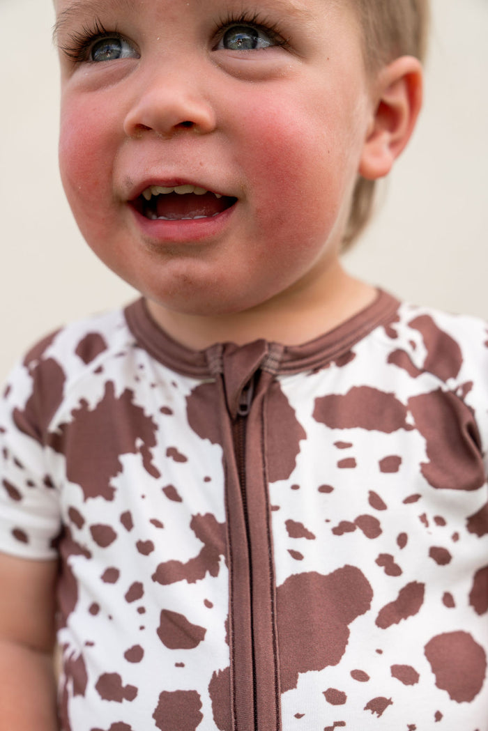BROWN CATTLE | SHORT ZIPPER ONE PIECE