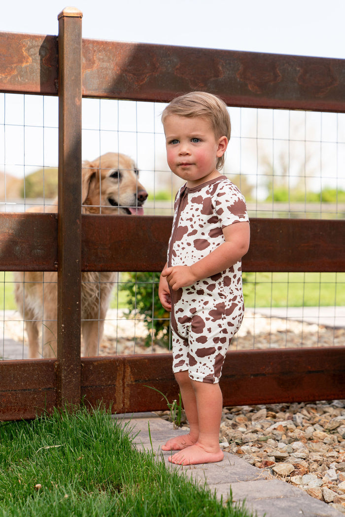BROWN CATTLE | SHORT ZIPPER ONE PIECE