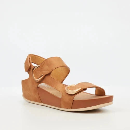 Butterfly Womens Delia 11 Sandal Tan | Butterfly