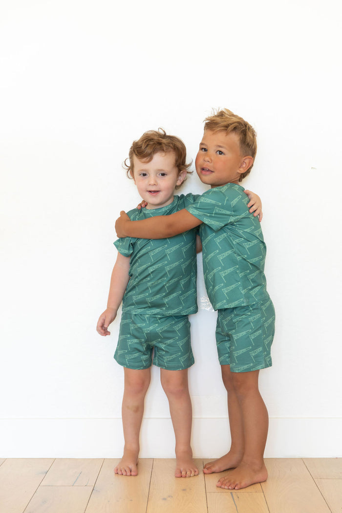 CAMPING BANNER | SHORT SET