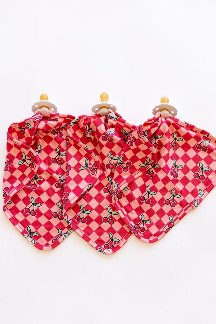CHERRY CHECKER | LOVIE