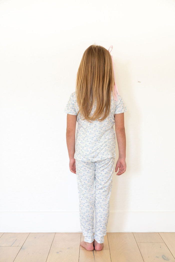 DAINTY BLUE FLORAL | SHORT SLEEVE