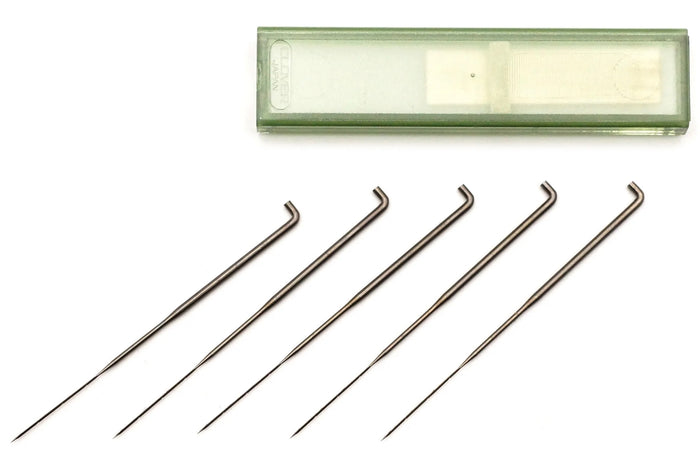 Information related to zippers, thread, and sewing.