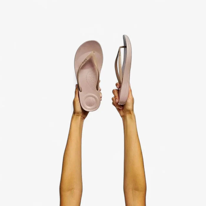 Fit Flop I Qushion Beige Sandal | Fit Flop
