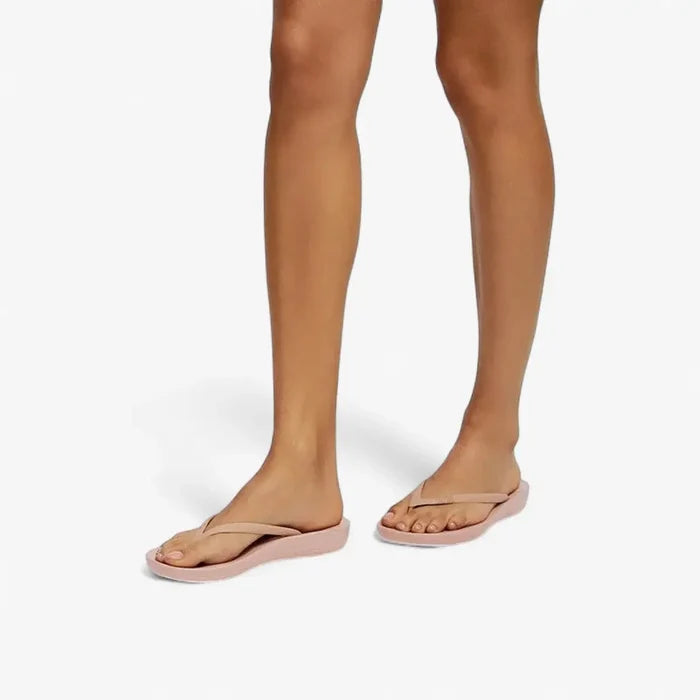 Fit Flop I Qushion Beige Sandal | Fit Flop