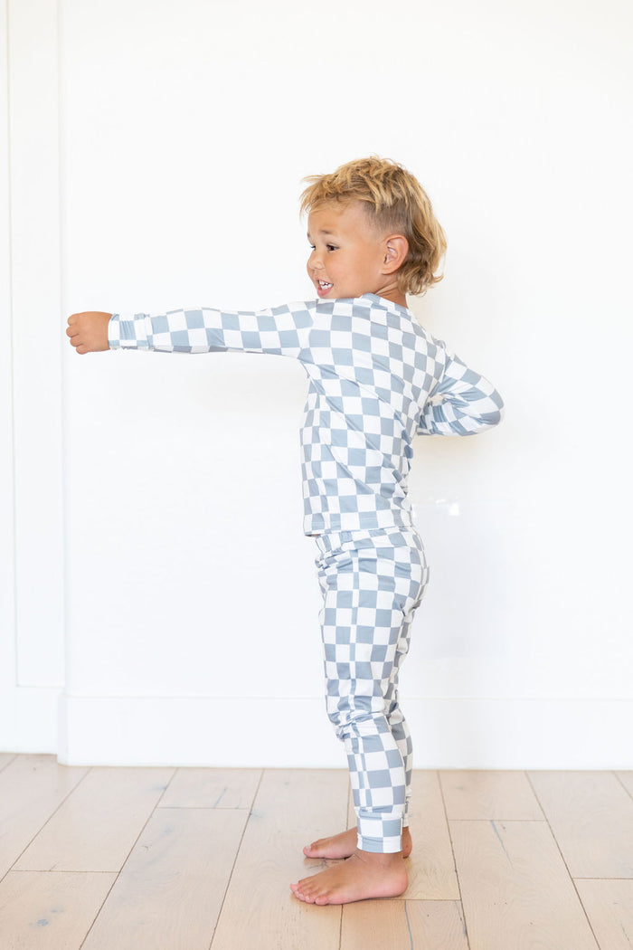 GREY + WHITE CHECKER | LONG SLEEVE