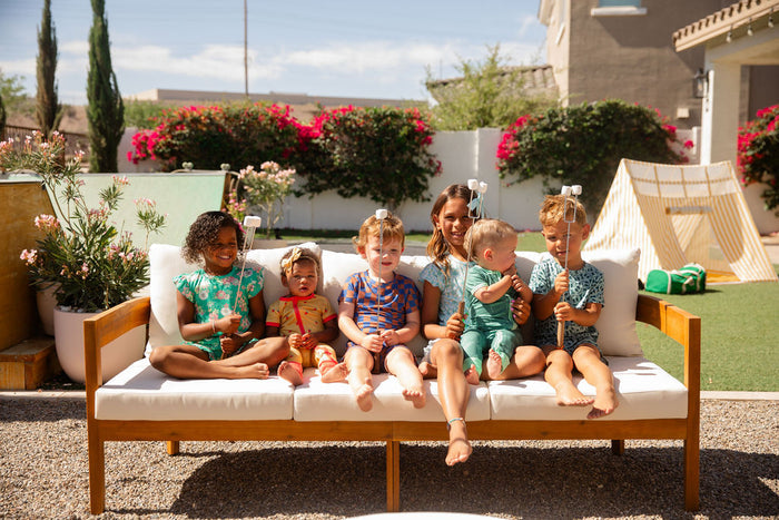 KELLY GREEN + PINK RETRO DAISIES | RUFFLE SHORT SET