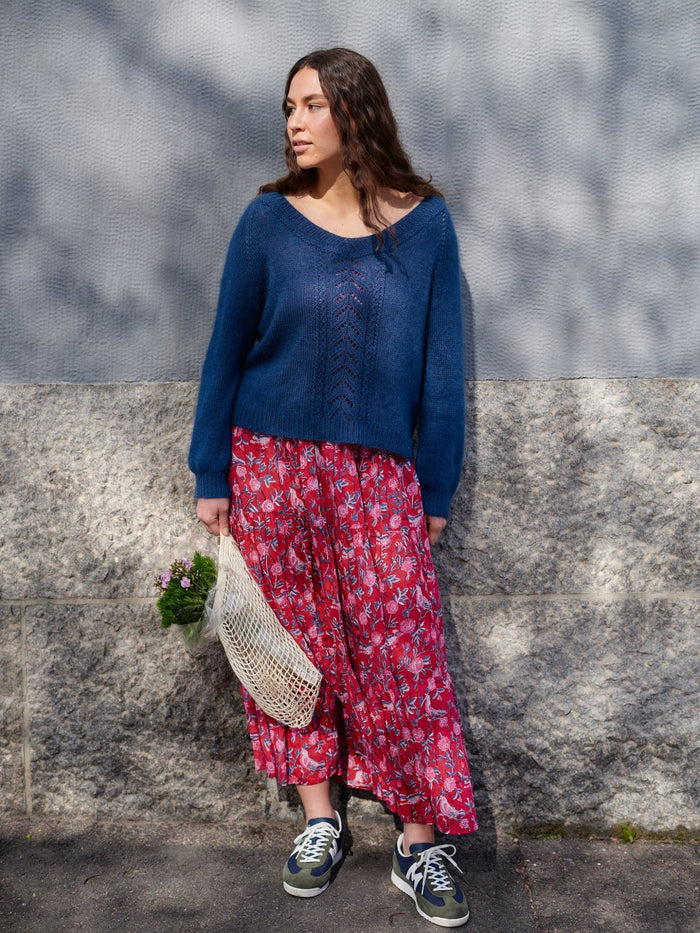 Laine Laine Magazine Issue 26: Crossing Paths - | Knitting Book at Michigan Fine Yarns