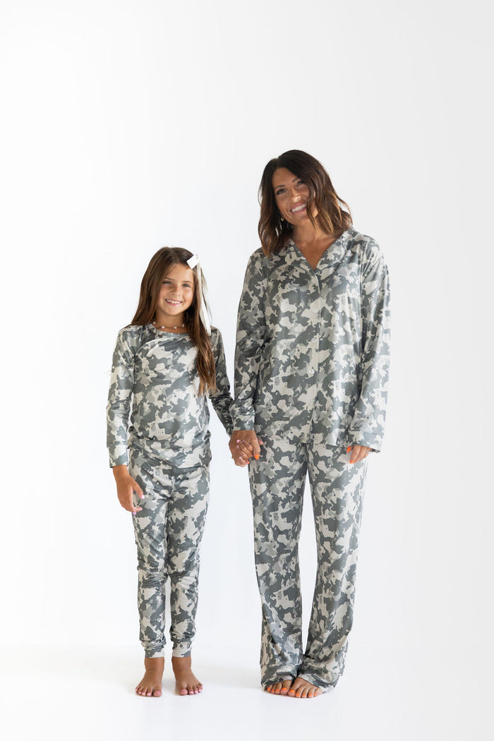 LIGHT CAMO | WOMEN'S BUTTON UP LONG SLEEVE SET