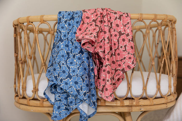 NAVY DAISIES | SWADDLE