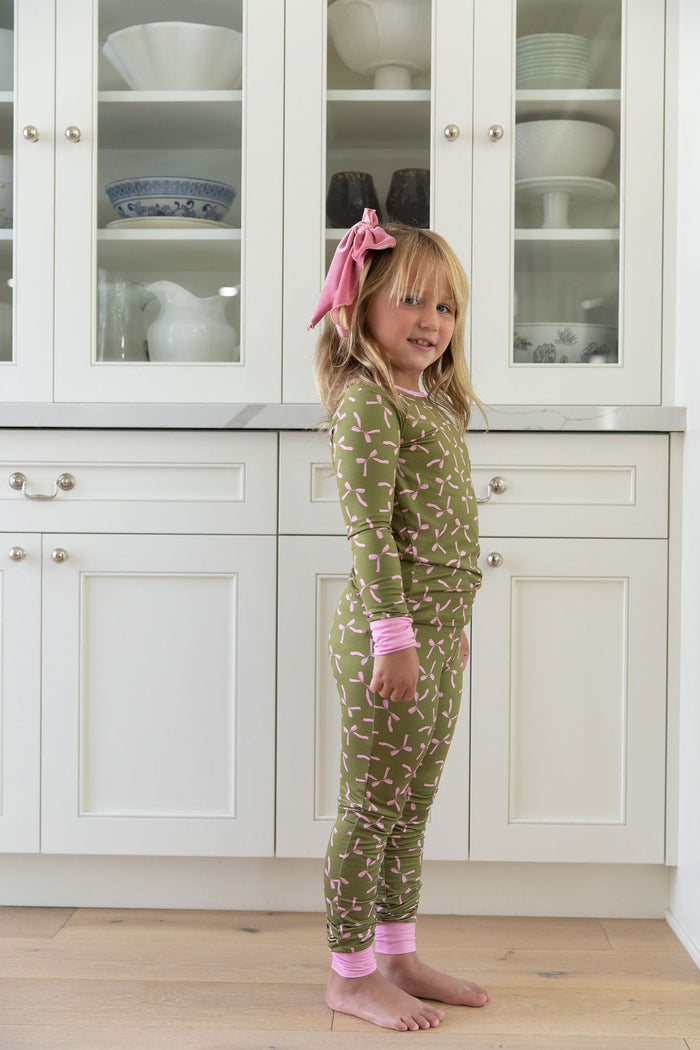 OLIVE + PINK BOWS | LONG SLEEVE