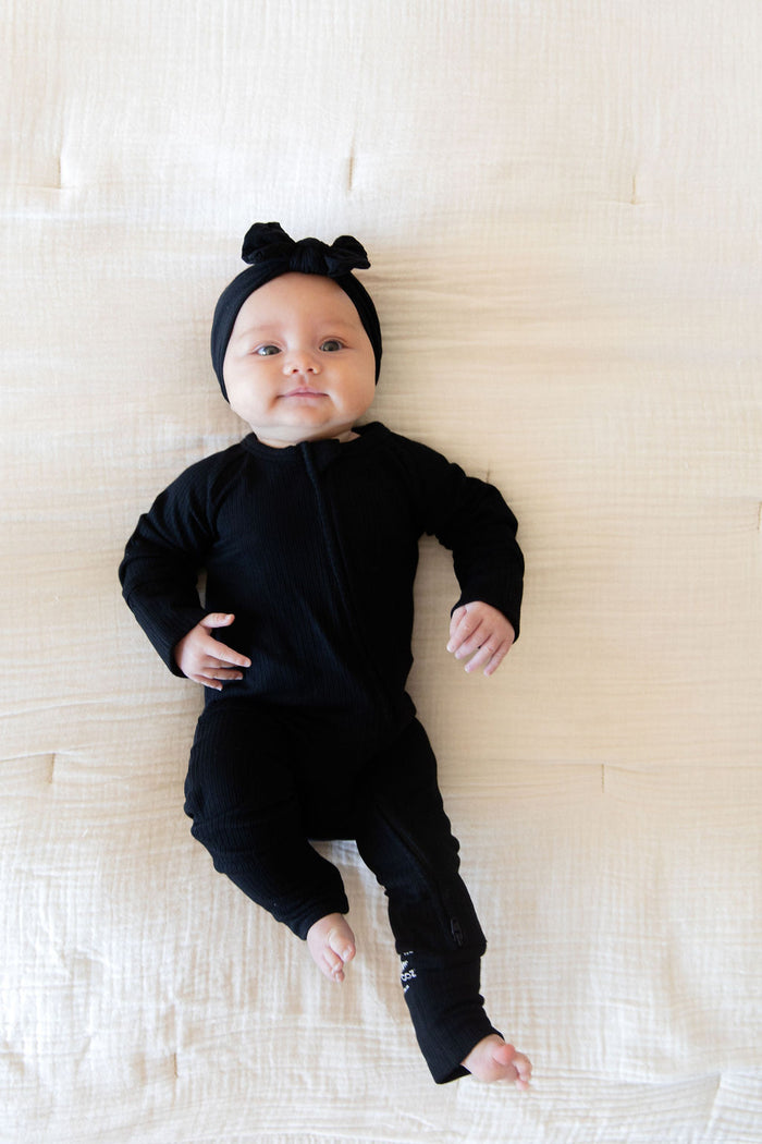 RIBBED SOLID BLACK | ZIPPER ONE PIECE