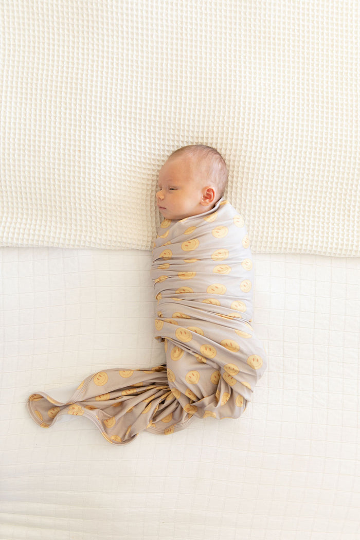 SMILEY | SWADDLE