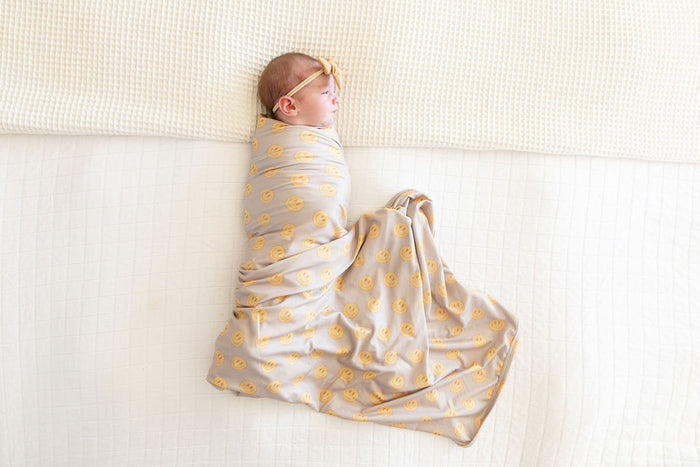 SMILEY | SWADDLE