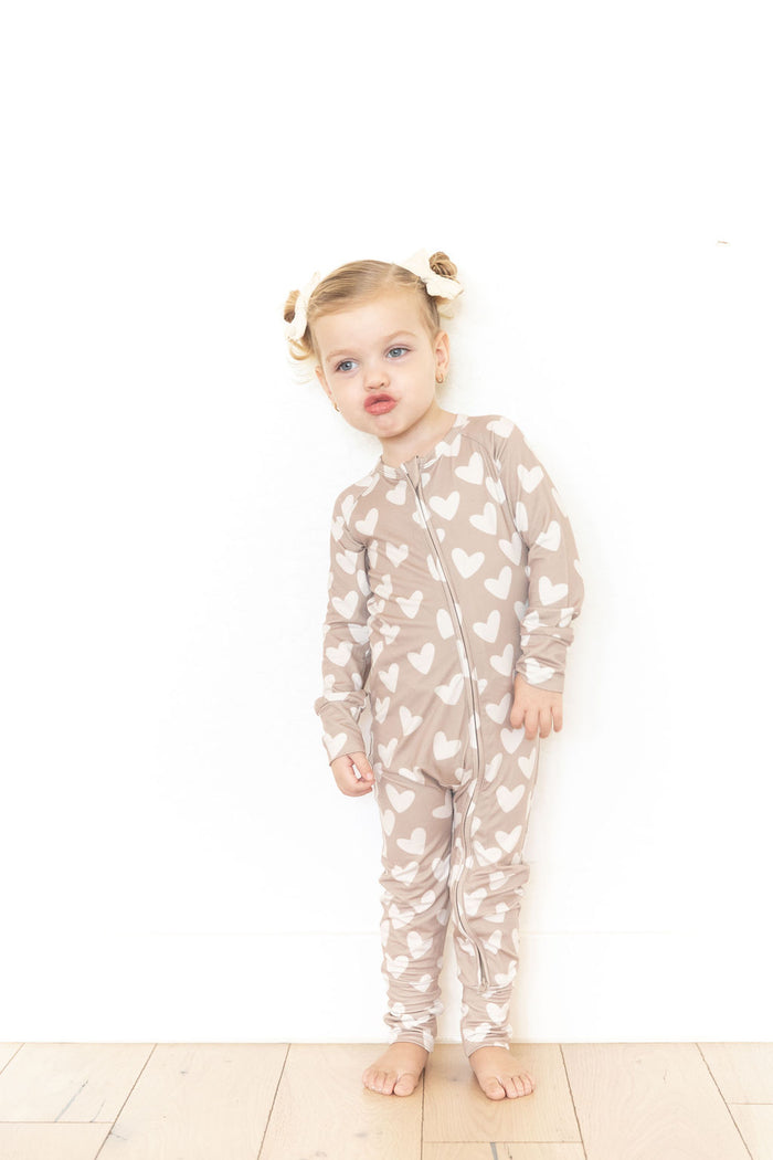 TAN HEARTS | ZIPPER ONE PIECE