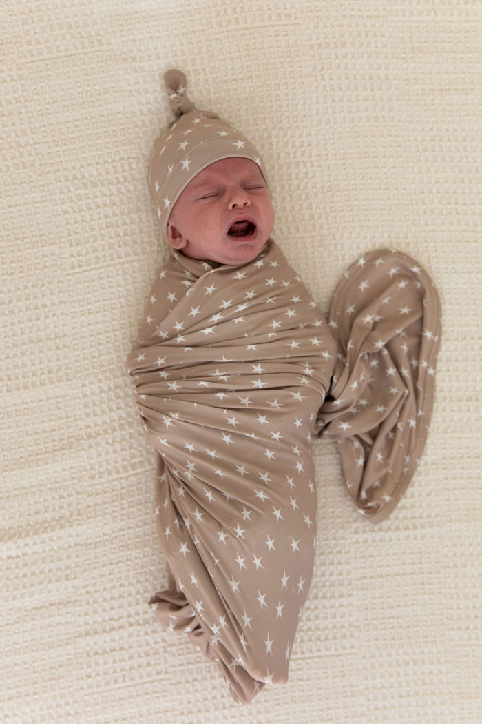 TAN STARS | SWADDLE