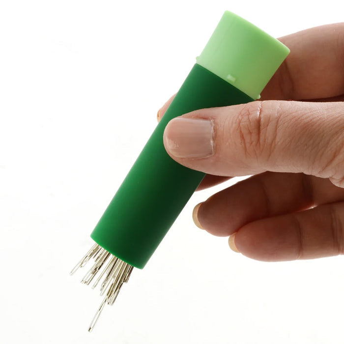 TWIST N SELECT NEEDLE STORAGE TUBE - Zipper and Thread