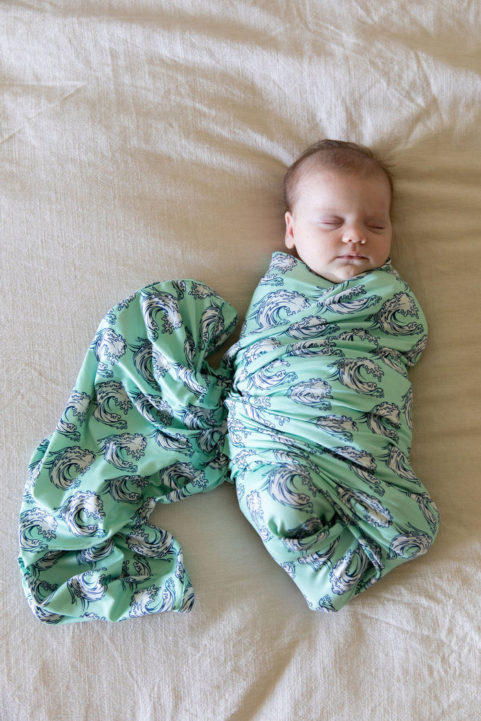 WAVES | SWADDLE