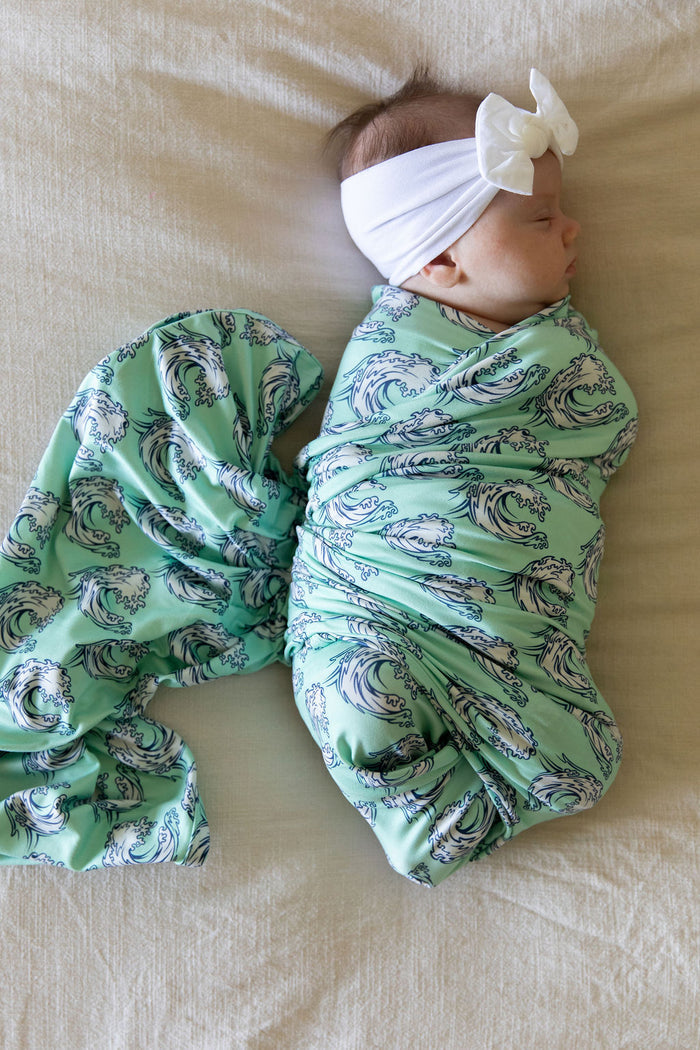 WAVES | SWADDLE